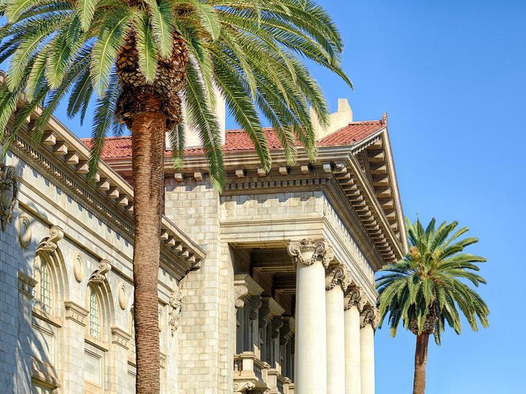 Image card - Redlands admin building